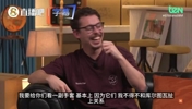 女星：我和库尔图瓦谈恋爱是为了他的手套，才不是为了金钱名誉
