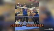 😂还有后续!一人单挑纽约多人的马刺球迷登上摔跤擂台!
